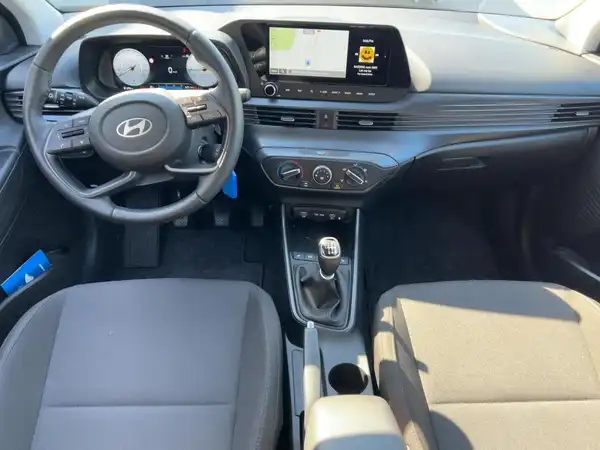 HYUNDAI I20 (8/15)
