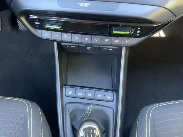 HYUNDAI I20 (14/15)