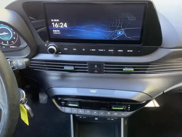 HYUNDAI I20 (10/15)
