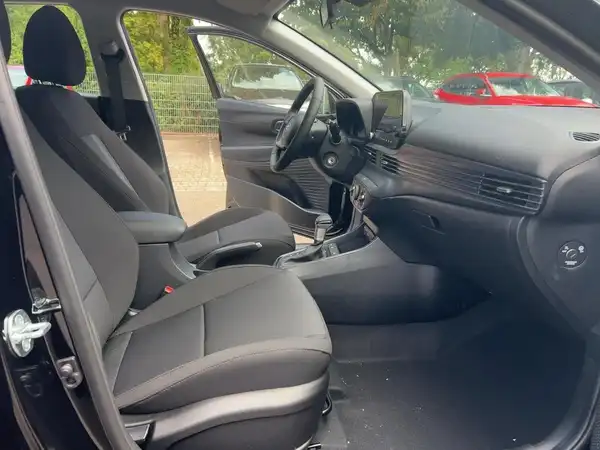 HYUNDAI I20 (11/14)