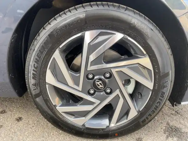 HYUNDAI I20 (7/15)