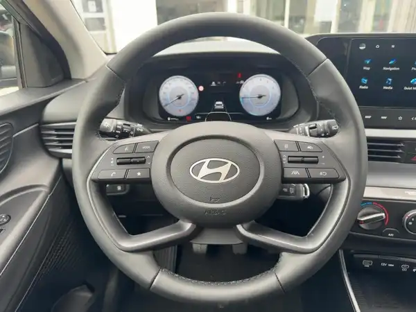 HYUNDAI I20 (9/15)