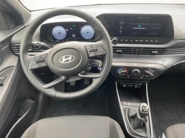HYUNDAI I20 (8/15)