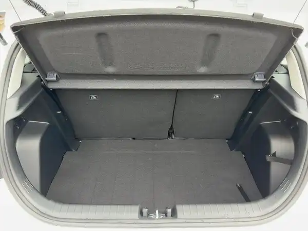 HYUNDAI I20 (13/14)