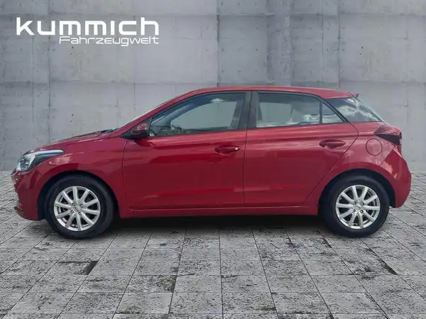 HYUNDAI I20 (6/15)