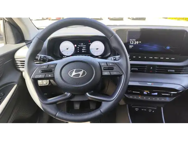 HYUNDAI I20 (11/15)