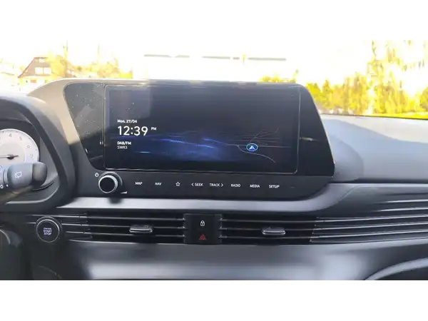 HYUNDAI I20 (12/15)