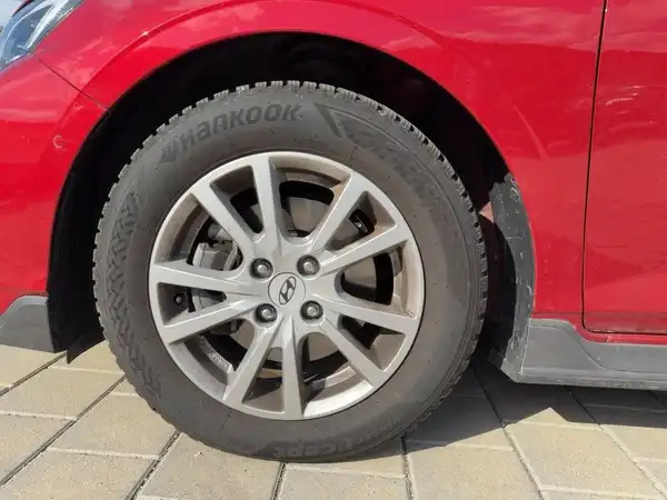 HYUNDAI I20 (7/14)