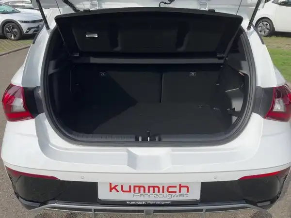 HYUNDAI I20 (13/15)