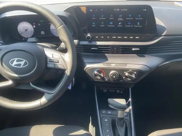 HYUNDAI I20 (10/15)