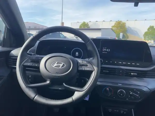 HYUNDAI I20 (9/15)