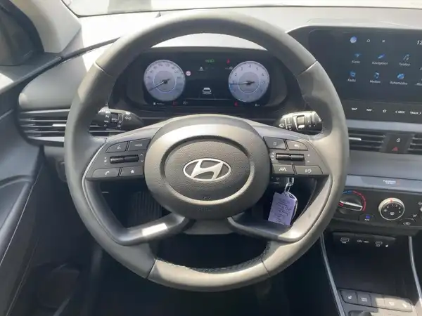 HYUNDAI I20 (9/15)