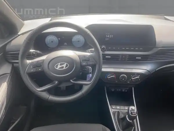 HYUNDAI I20 (8/15)