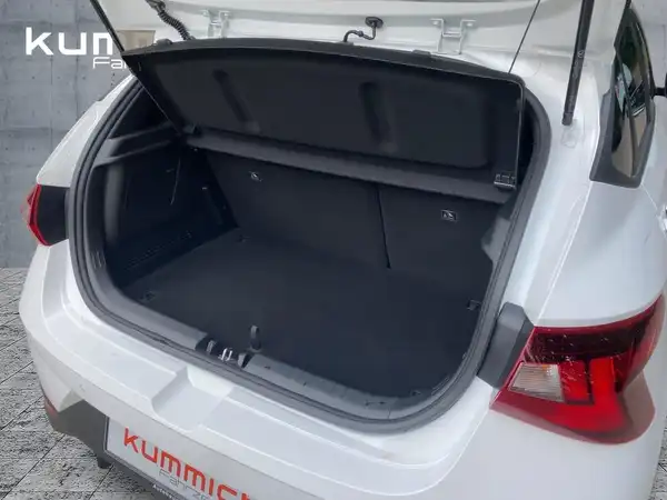 HYUNDAI I20 (13/15)