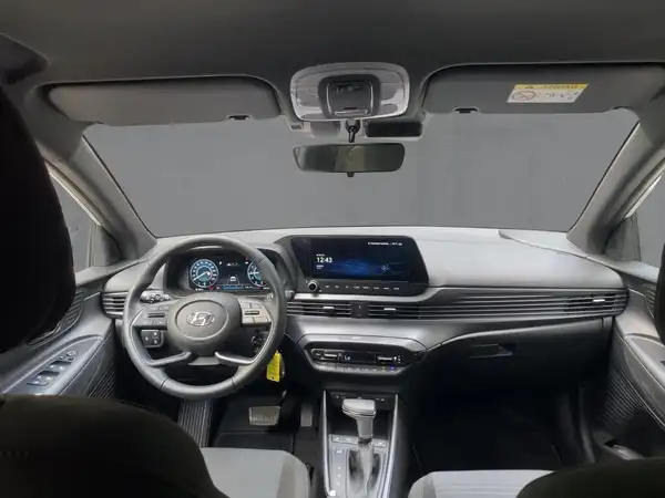 HYUNDAI I20 (8/15)