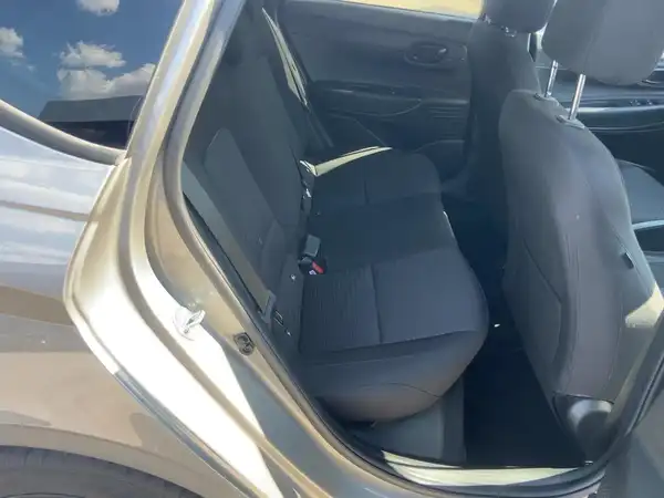 HYUNDAI I20 (12/15)