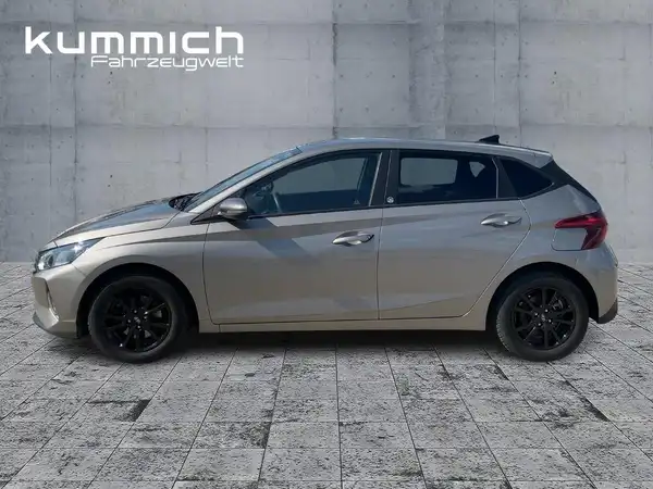 HYUNDAI I20 (6/15)