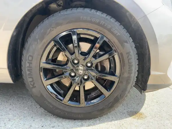 HYUNDAI I20 (7/15)
