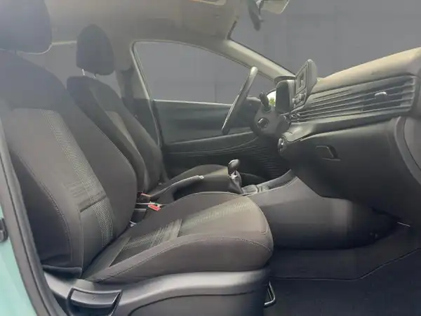 HYUNDAI I20 (11/15)