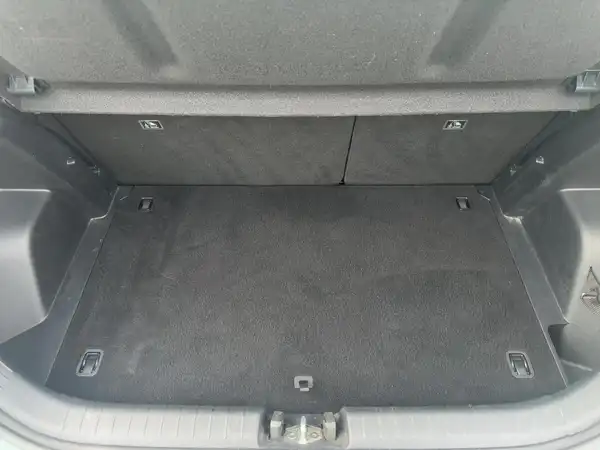 HYUNDAI I20 (13/15)