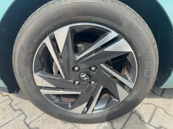 HYUNDAI I20 (7/15)