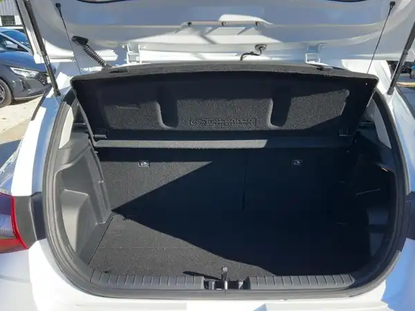 HYUNDAI I20 (13/15)