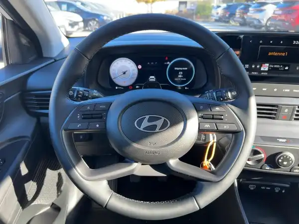 HYUNDAI I20 (9/15)