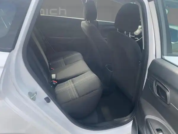 HYUNDAI I20 (12/15)