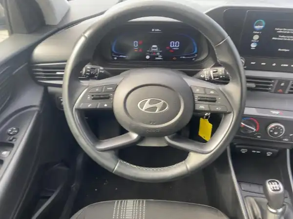 HYUNDAI I20 (9/15)