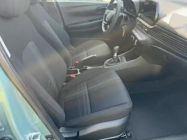HYUNDAI I20 (11/14)
