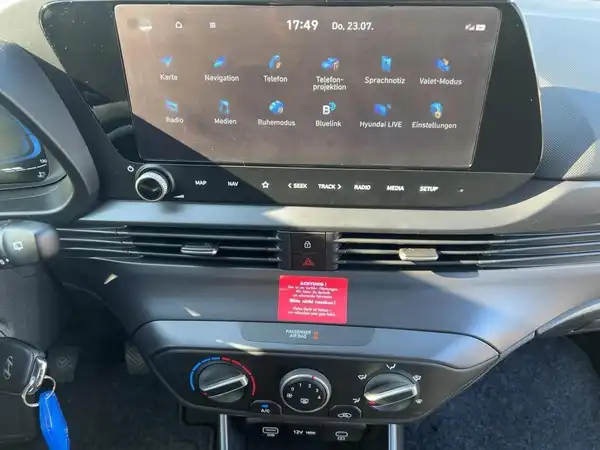 HYUNDAI I20 (10/15)