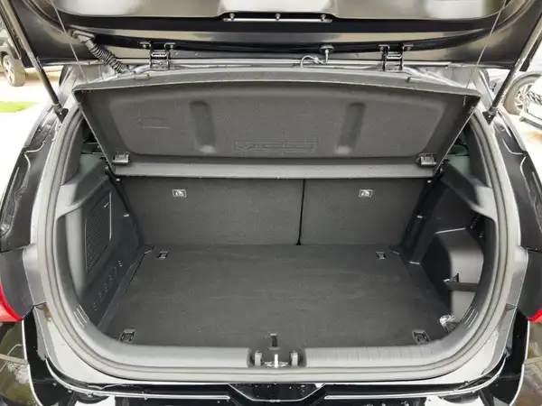 HYUNDAI I20 (13/15)