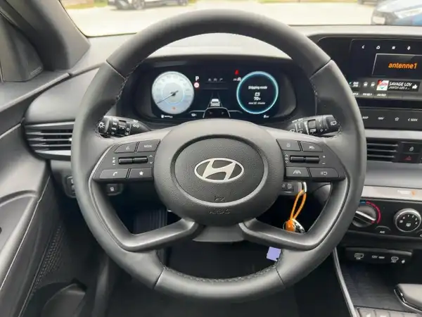 HYUNDAI I20 (9/15)
