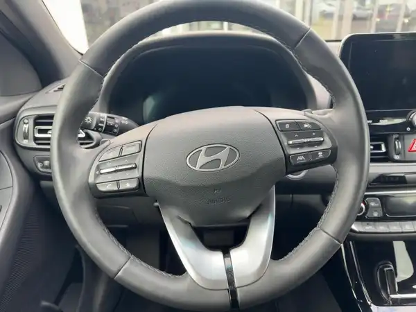 HYUNDAI I30 (9/15)