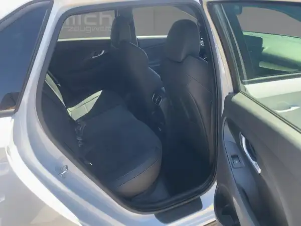 HYUNDAI I30 (12/15)