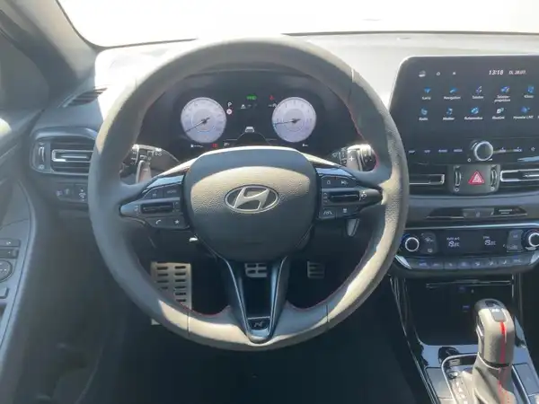 HYUNDAI I30 (9/15)
