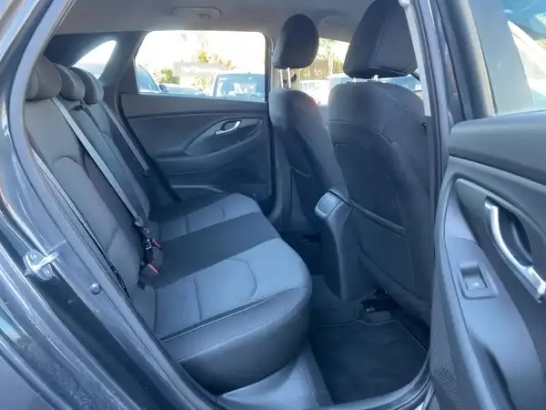 HYUNDAI I30 (12/15)