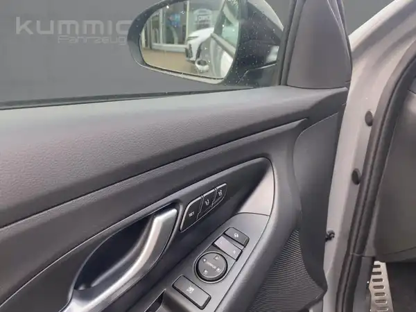 HYUNDAI I30 (14/15)