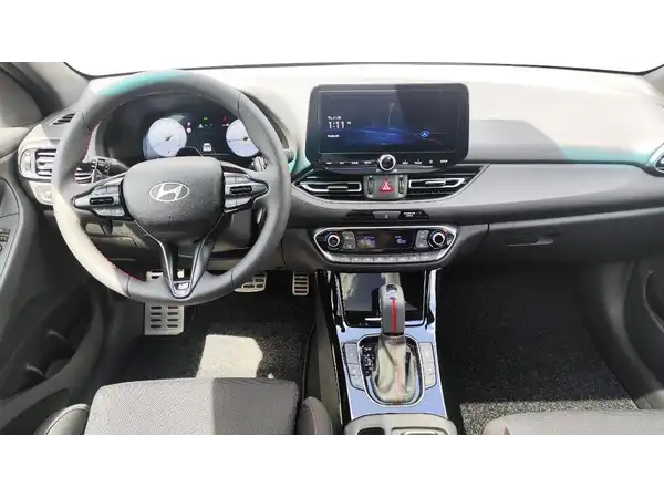 HYUNDAI I30 (2/14)