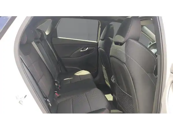HYUNDAI I30 (6/14)