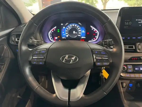 HYUNDAI I30 (9/15)