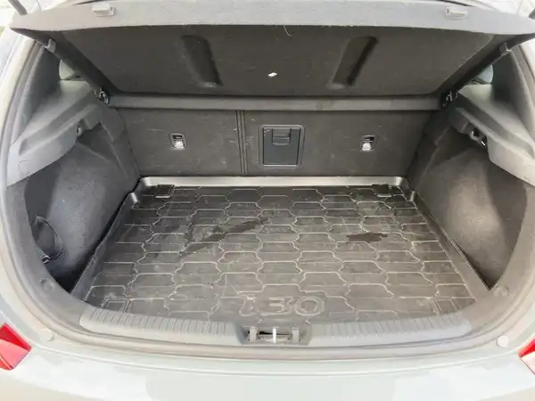 HYUNDAI I30 (13/15)