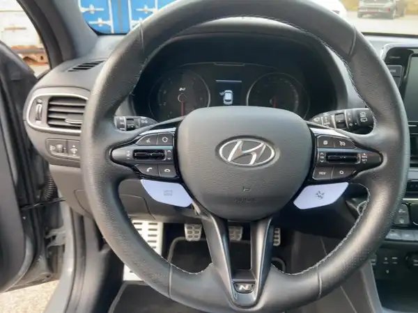 HYUNDAI I30 (9/15)