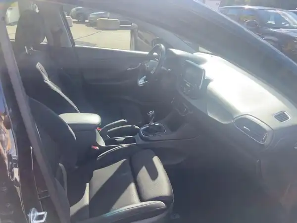 HYUNDAI I30 (11/15)