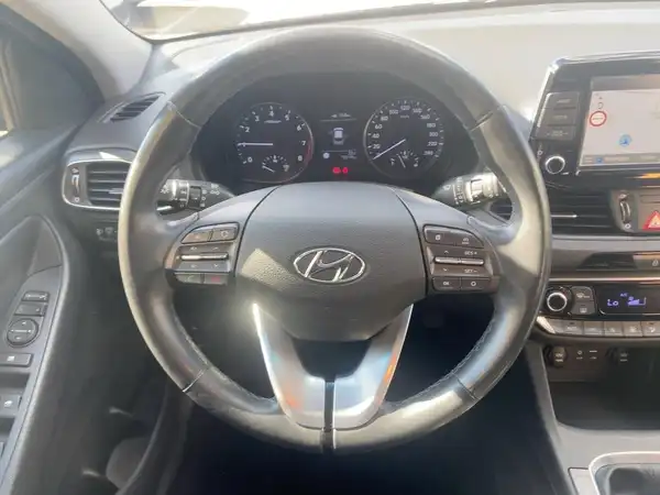 HYUNDAI I30 (9/15)