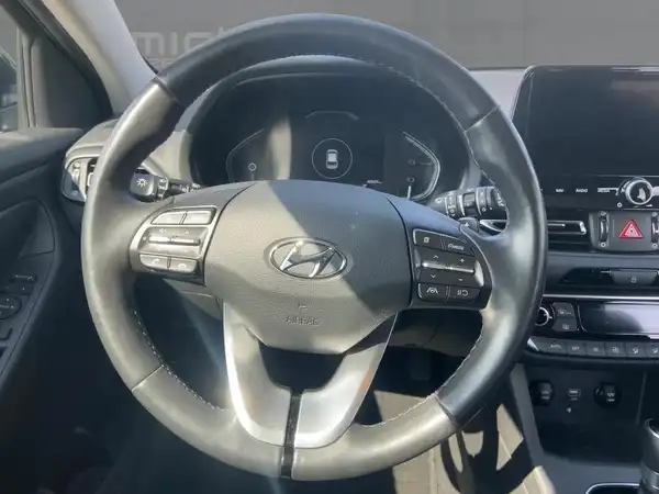 HYUNDAI I30 (9/15)