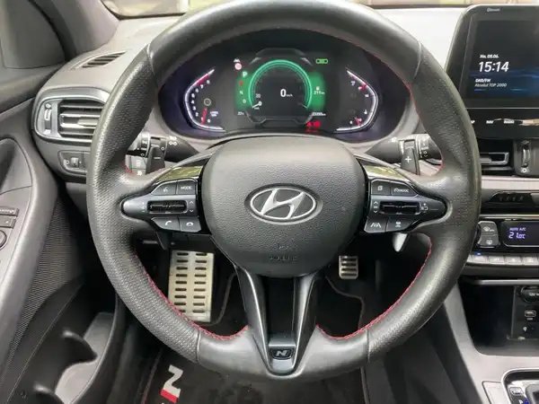 HYUNDAI I30 (9/15)