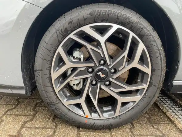 HYUNDAI I30 (7/15)