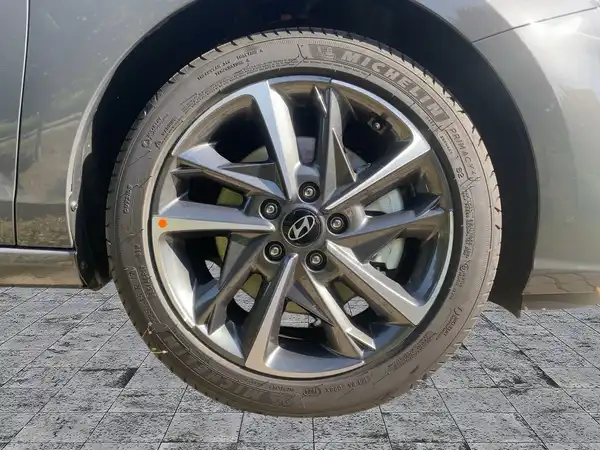 HYUNDAI I30 ADVANTAGE (7/14)