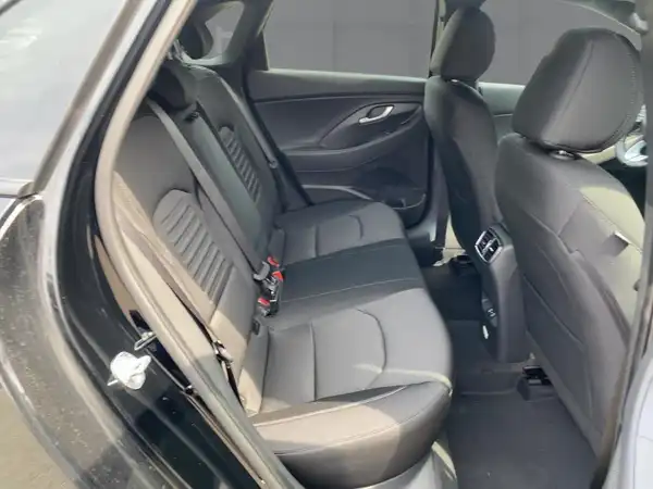 HYUNDAI I30 ADVANTAGE (12/15)